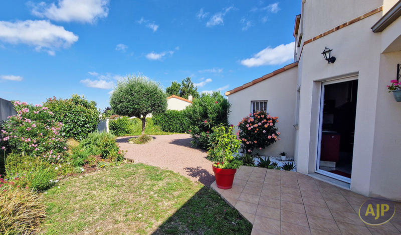 Maison - 145 m² - 6 pièces