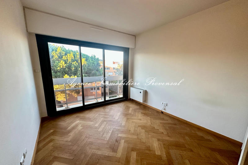 Appartement - 97 m² - 4 pièces