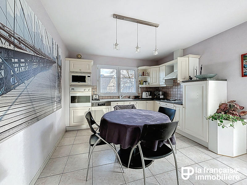 Maison - 135 m² - 7 pièces