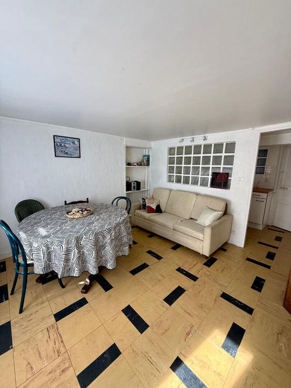 Maison - 145 m² - 8 pièces