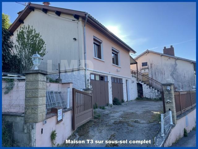 Maison - 90 m² - 3 pièces
