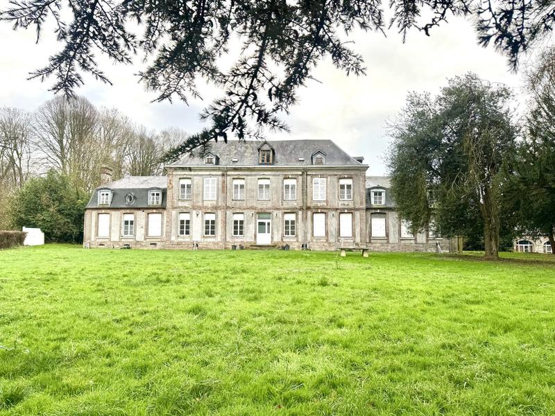 Château - 782 m² - 10 pièces