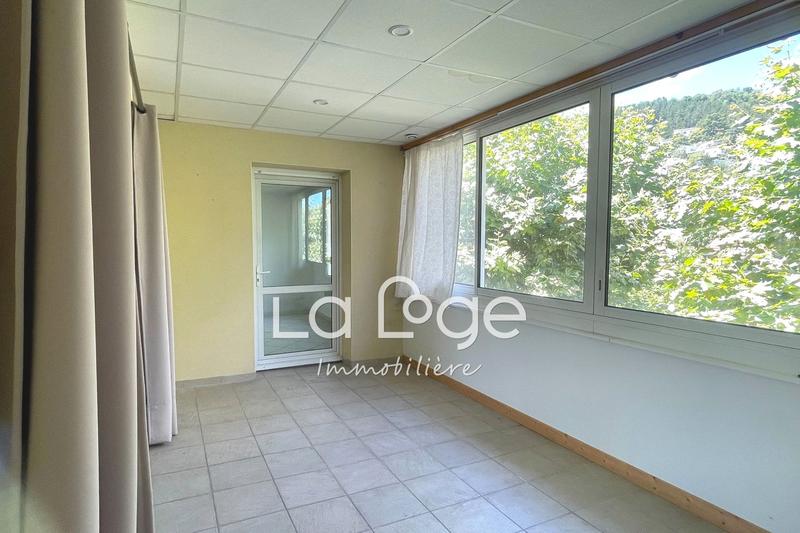 Appartement - 106 m² - 3 pièces
