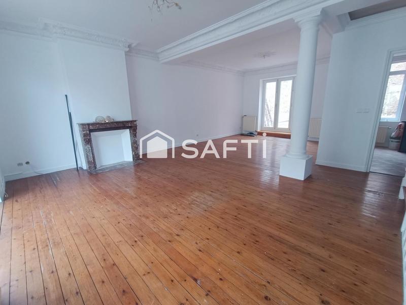 Maison - 227 m² - 8 pièces