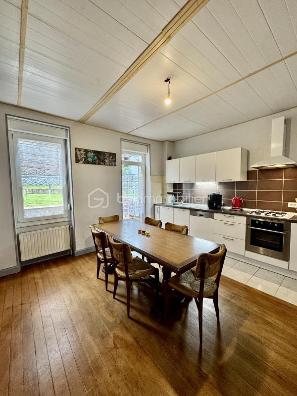 Maison traditionnelle - 105 m² - 5 pièces