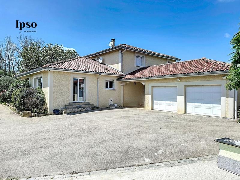 Maison - 209 m² - 6 pièces