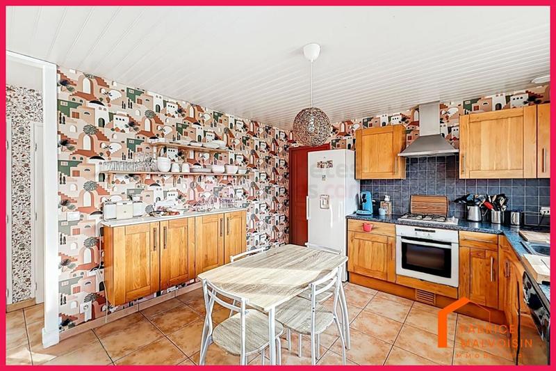 Maison - 174 m² - 6 pièces