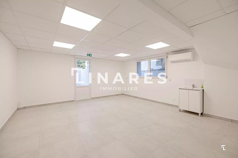 Bureau - 21 m² - 1 pièce