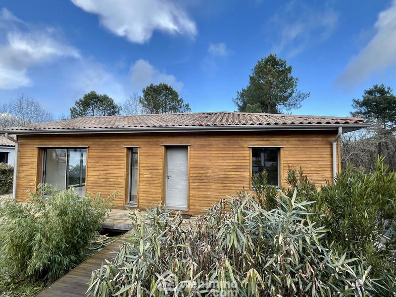 Maison - 98 m² - 4 pièces