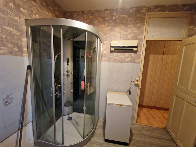 Maison - 250 m² - 10 pièces