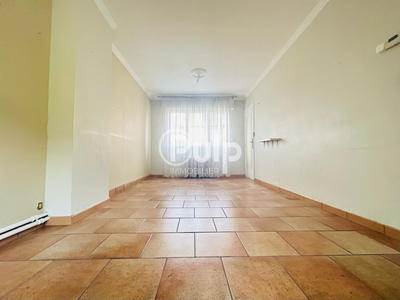 Maison - 93 m² - 6 pièces