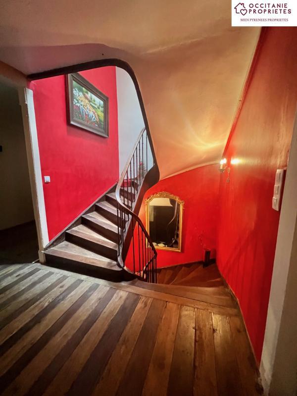 Maison de maîtres - 585 m² - 20 pièces