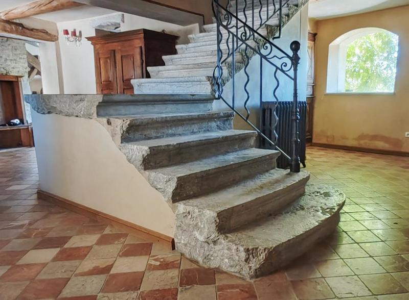 Propriété - 450 m² - 15 pièces