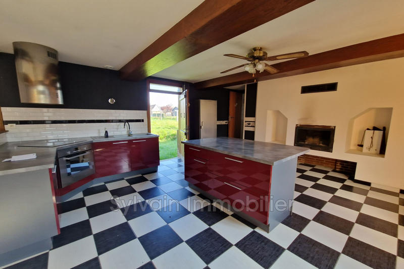 Maison - 92 m² - 4 pièces