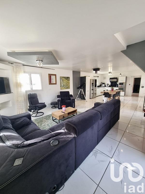 Maison - 168 m² - 10 pièces