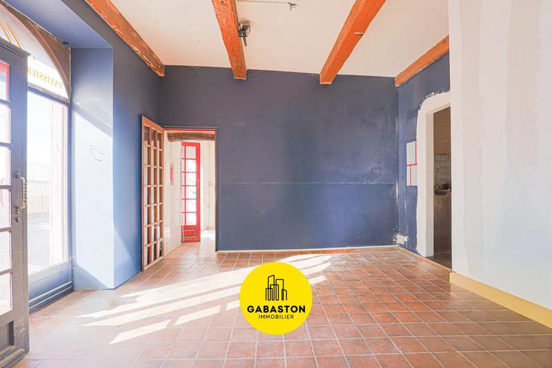 Local commercial - 67 m² - 3 pièces