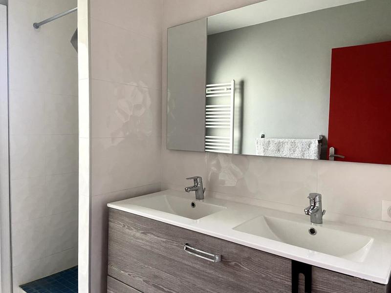 Appartement - 70 m² - 4 pièces