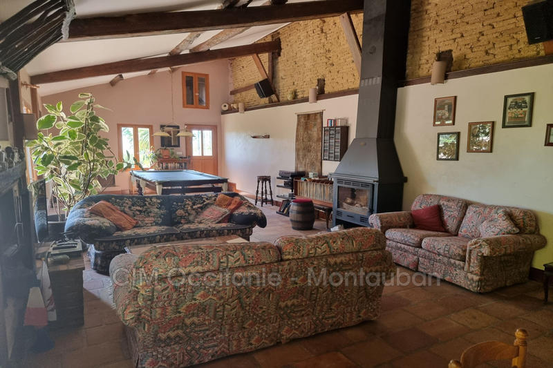 Maison - 275 m² - 8 pièces