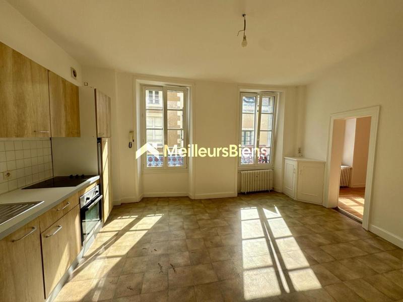 Immeuble - 160 m² - 6 pièces