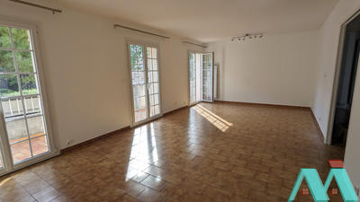 Appartement - 87 m² - 4 pièces