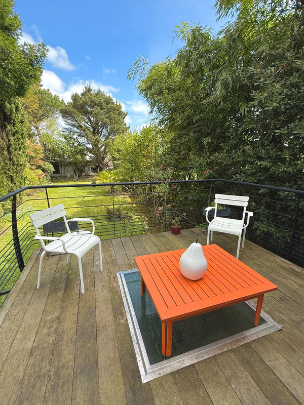 Maison - 253 m² - 10 pièces