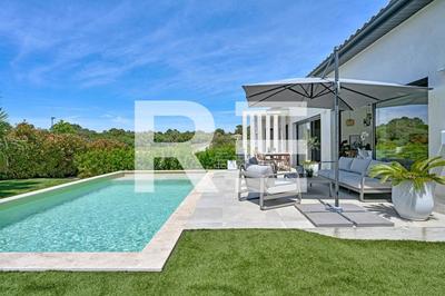 Maison - 167 m² - 6 pièces