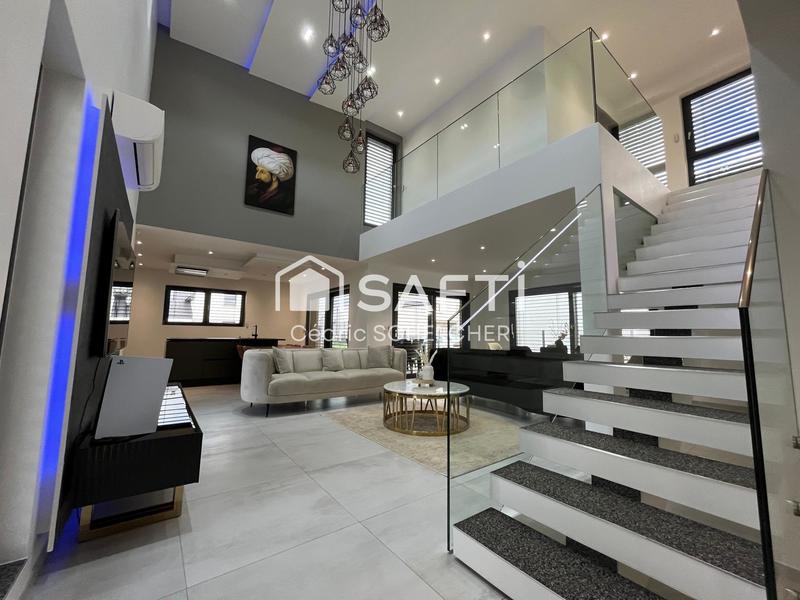 Maison - 131 m² - 5 pièces