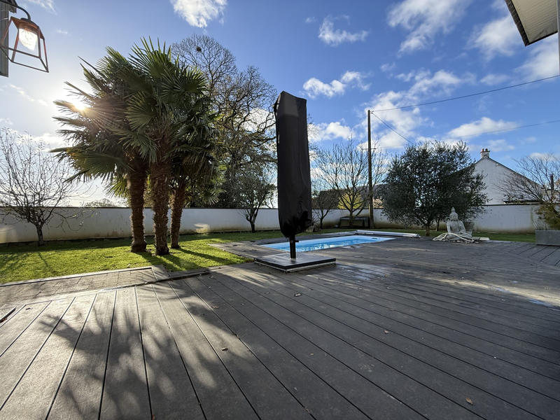 Maison - 166 m² - 6 pièces