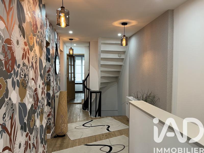 Maison de ville - 196 m² - 6 pièces