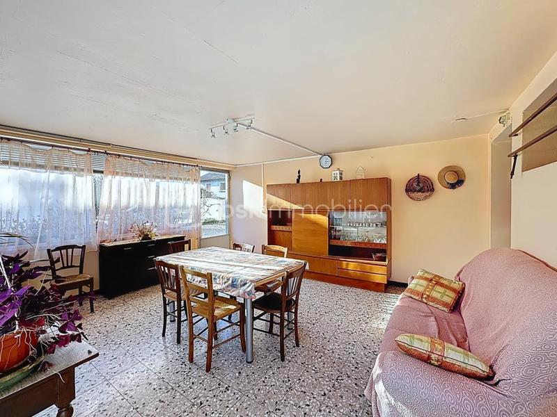 Maison traditionnelle - 112 m² - 6 pièces