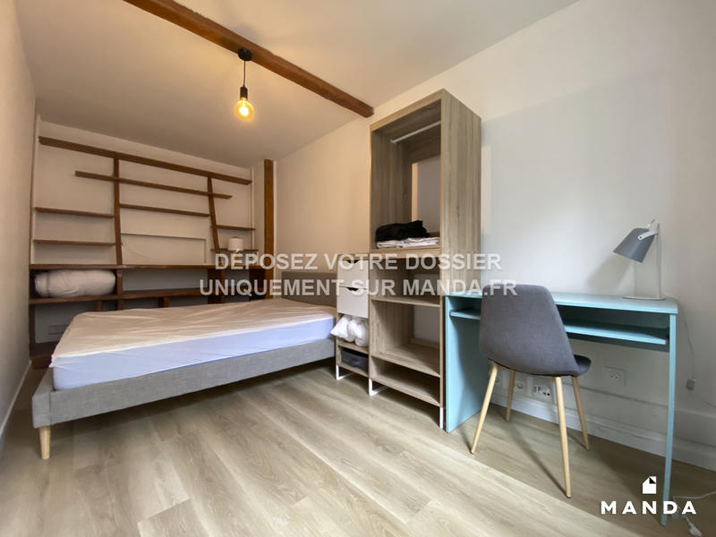 Chambre - 10 m² - 5 pièces