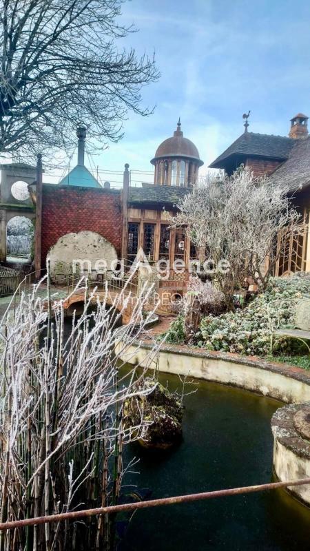 Maison ancienne - 310 m² - 8 pièces