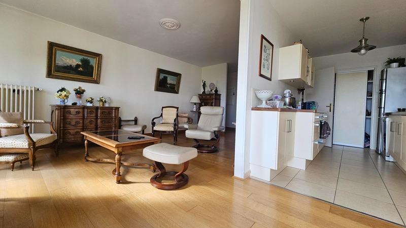 Appartement - 104 m² - 5 pièces