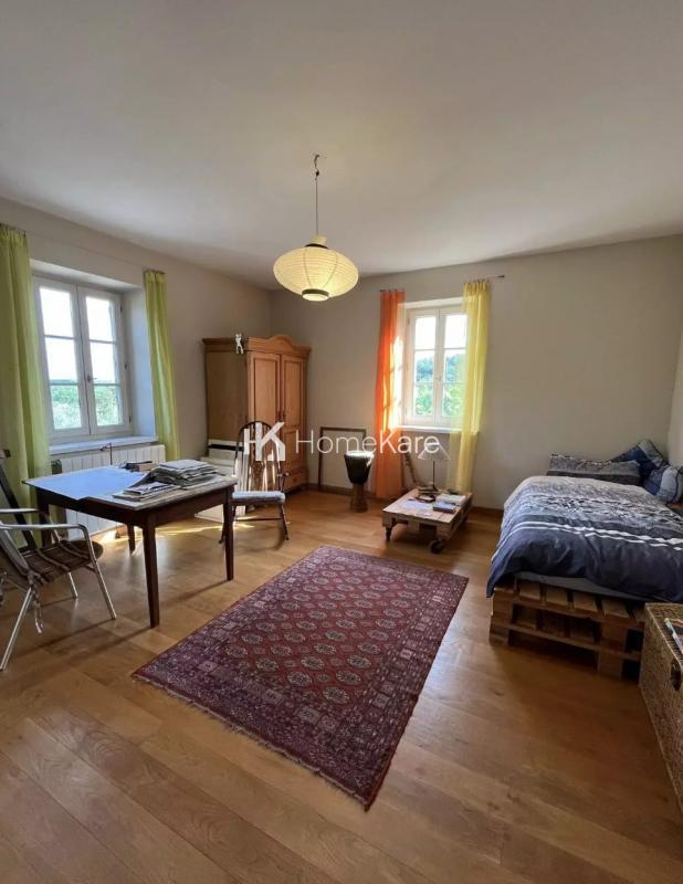 Maison - 255 m² - 10 pièces