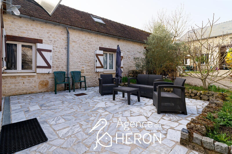 Maison - 189 m² - 6 pièces