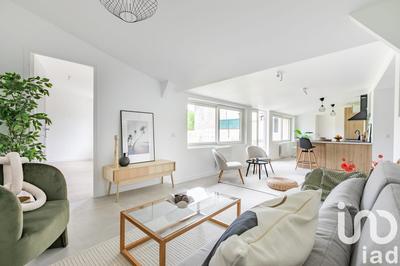 Maison - 155 m² - 8 pièces