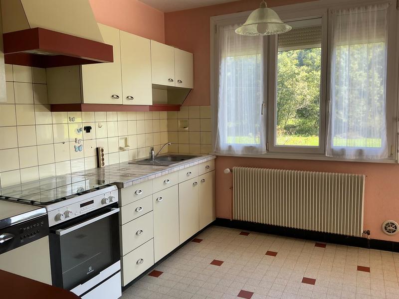 Maison - 98 m² - 5 pièces