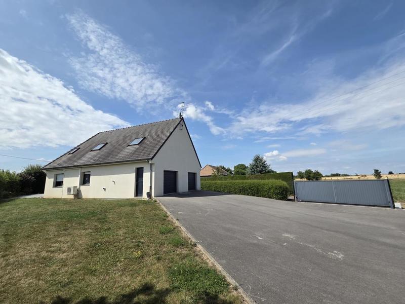 Pavillon - 220 m² - 9 pièces