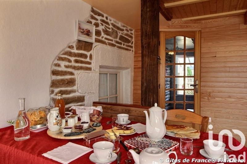 Maison de village - 170 m² - 9 pièces