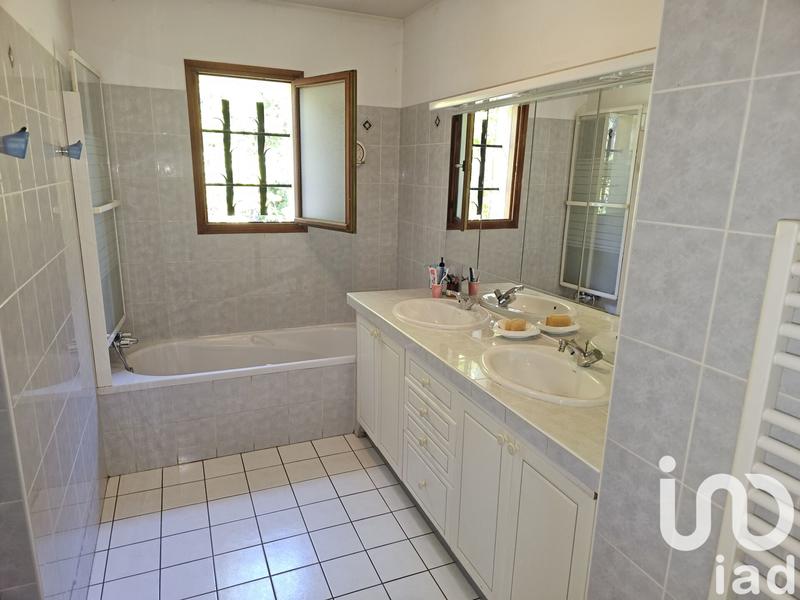 Maison de village - 130 m² - 5 pièces