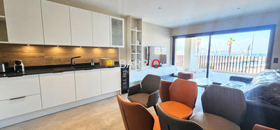 Appartement - 98 m² - 4 pièces