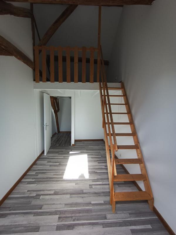 Moulin - 300 m² - 4 pièces