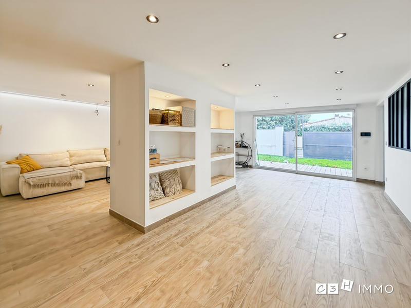 Appartement - 120 m² - 4 pièces