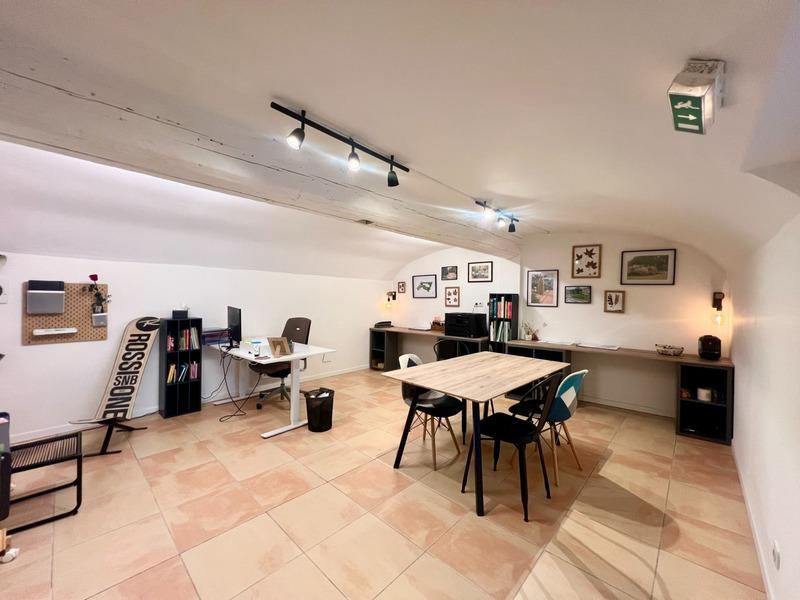 Local commercial - 80 m² - 3 pièces