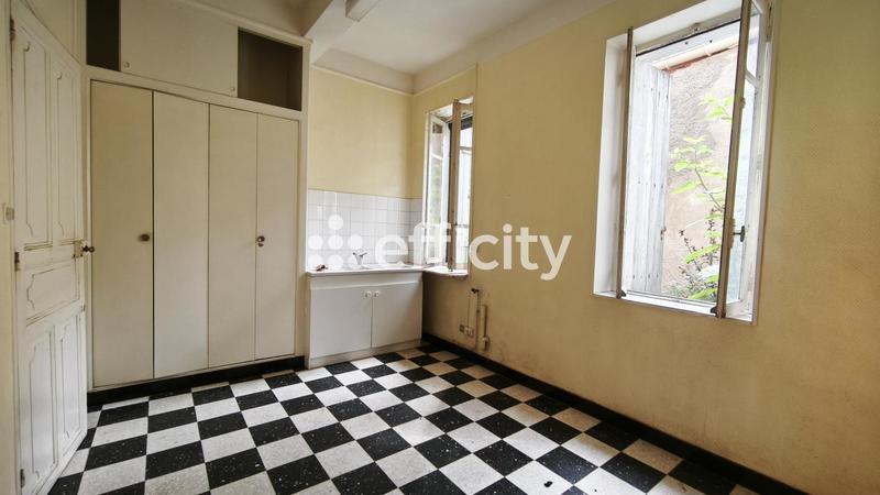 Maison - 127 m² - 6 pièces