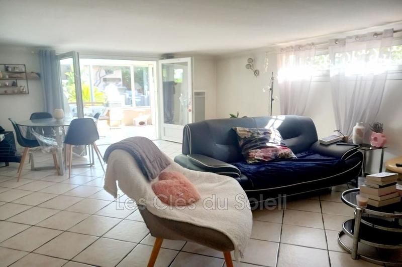 Maison - 250 m² - 7 pièces