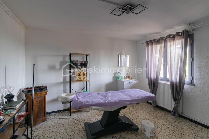 Villa - 147 m² - 8 pièces