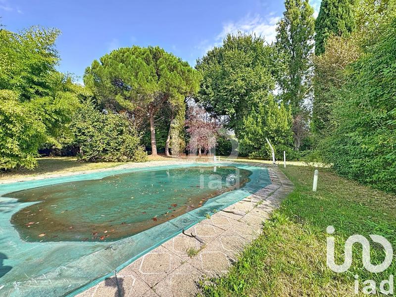 Maison - 300 m² - 9 pièces