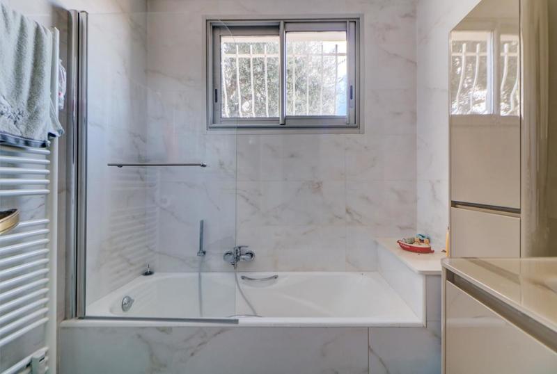 Appartement - 90 m² - 3 pièces