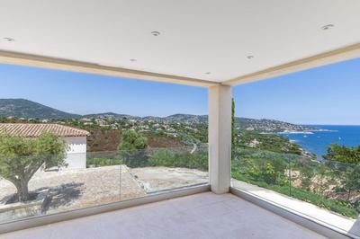 Villa - 453 m² - 10 pièces